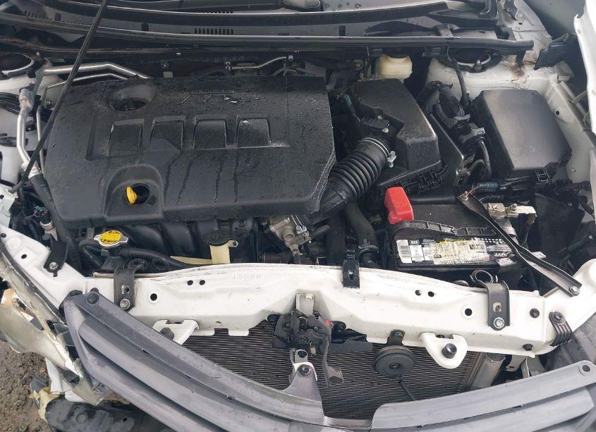 Photo 10 of 2016 Toyota Corolla LE (VIN 5YFBURHE5GP390594)