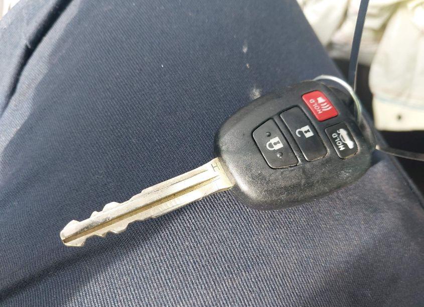 Photo 11 of 2016 Toyota Corolla LE (VIN 5YFBURHE5GP390594)