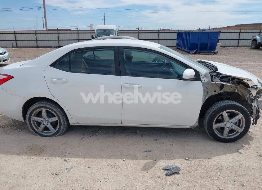 Photo 14 of 2016 Toyota Corolla LE (VIN 5YFBURHE5GP404297)