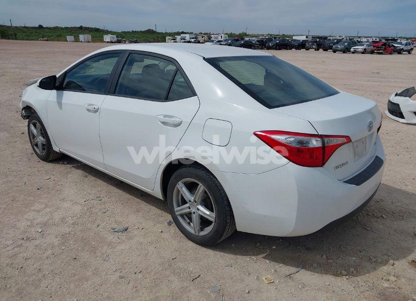 Photo 3 of 2016 Toyota Corolla LE (VIN 5YFBURHE5GP404297)