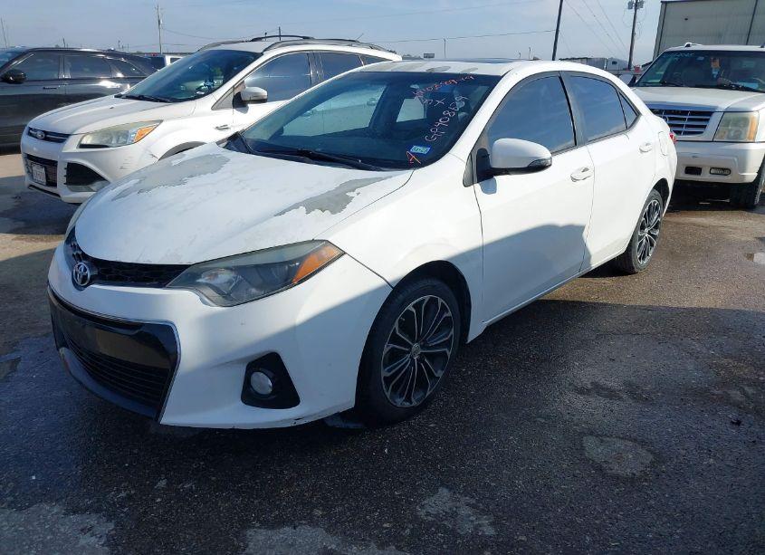 Photo 2 of 2016 Toyota Corolla S PREMIUM (VIN 5YFBURHE5GP408639)