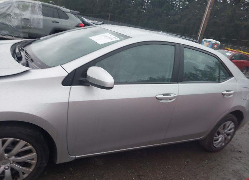 Photo 14 of 2016 Toyota Corolla LE (VIN 5YFBURHE5GP408785)