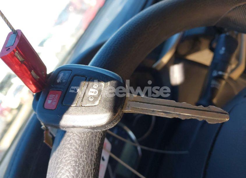 Photo 11 of 2016 Toyota Corolla LE PLUS (VIN 5YFBURHE5GP410262)