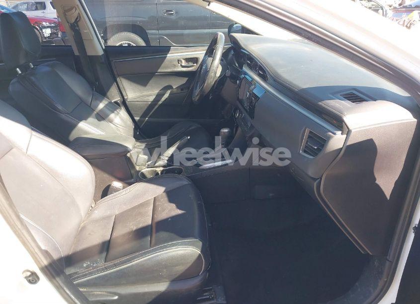 Photo 5 of 2016 Toyota Corolla S PREMIUM (VIN 5YFBURHE5GP417860)