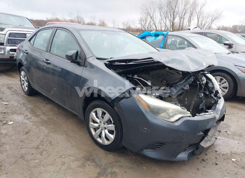 2016 Toyota Corolla LE (VIN 5YFBURHE5GP424792) main photo