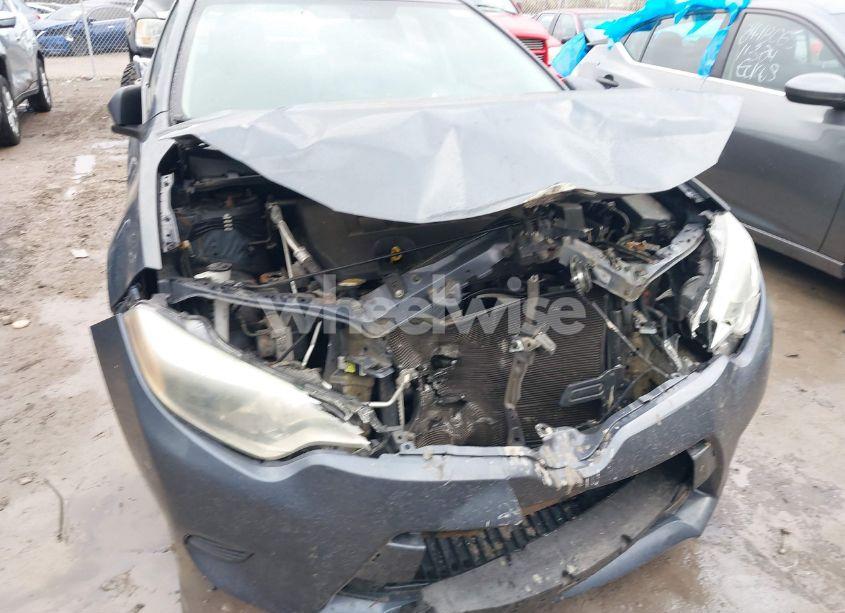 Photo 6 of 2016 Toyota Corolla LE (VIN 5YFBURHE5GP424792)