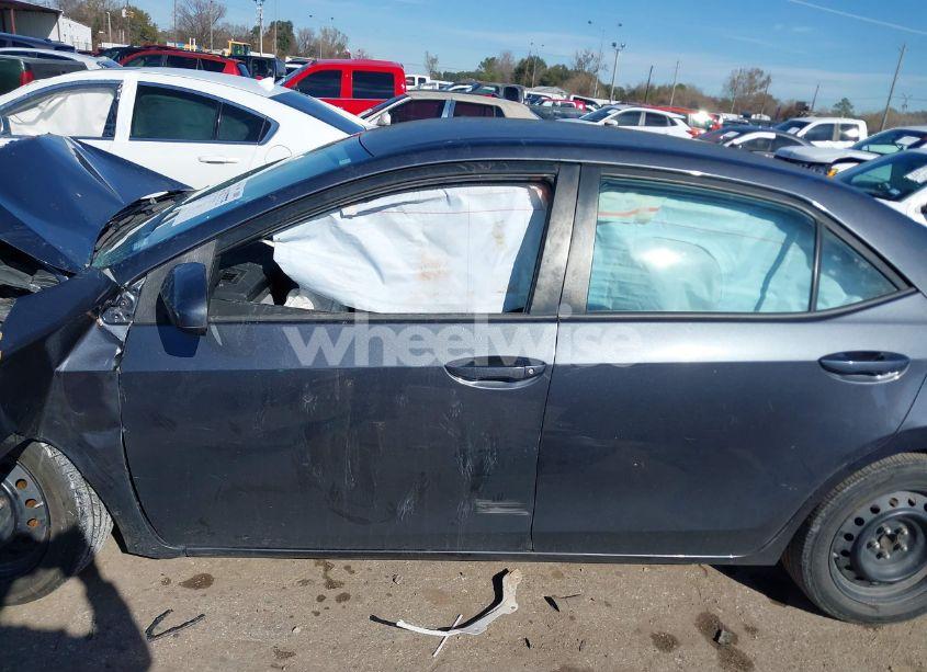 Photo 13 of 2016 Toyota Corolla LE (VIN 5YFBURHE5GP450387)