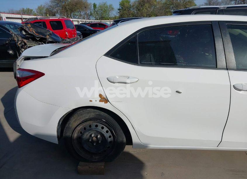 Photo 20 of 2016 Toyota Corolla LE (VIN 5YFBURHE5GP452303)