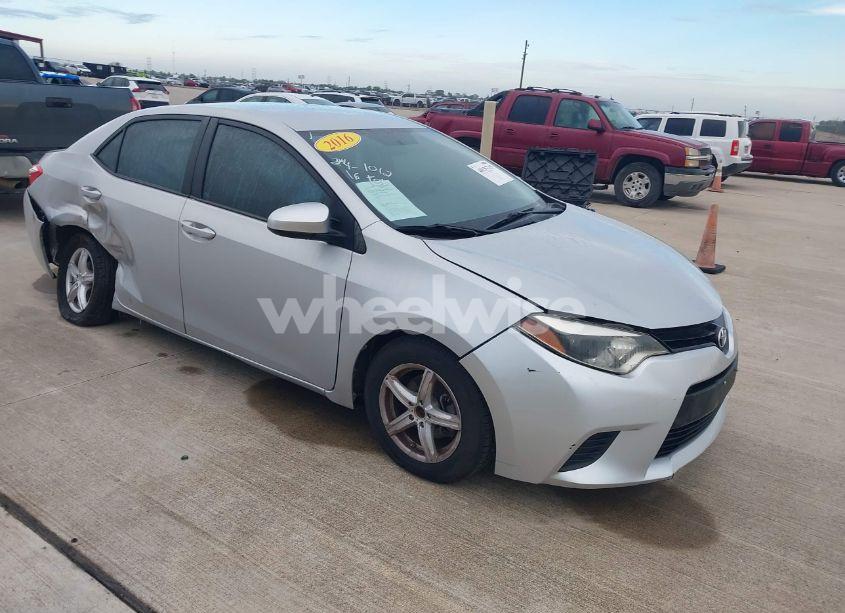 2016 Toyota Corolla L (VIN 5YFBURHE5GP474429) main photo