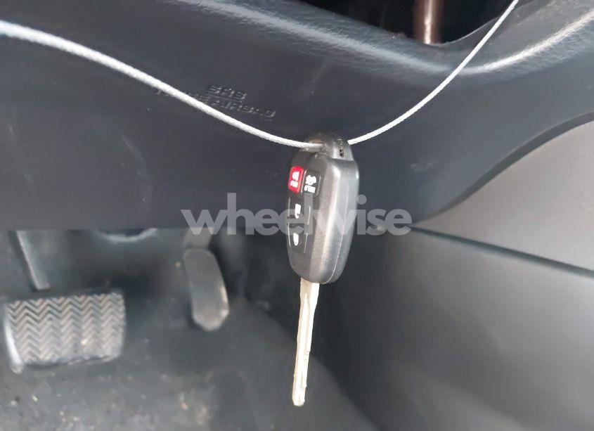 Photo 11 of 2016 Toyota Corolla L (VIN 5YFBURHE5GP474429)