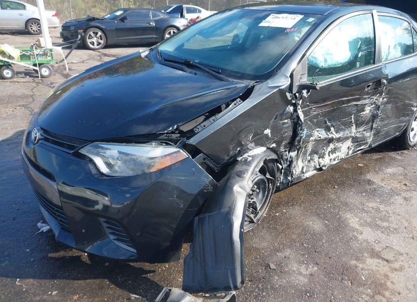 Photo 6 of 2016 Toyota Corolla LE (VIN 5YFBURHE5GP483390)