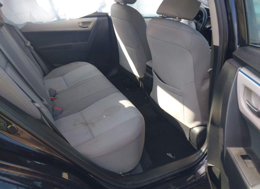 Photo 8 of 2016 Toyota Corolla LE (VIN 5YFBURHE5GP483390)