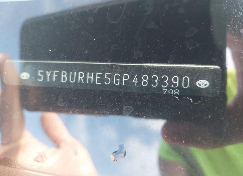 Photo 9 of 2016 Toyota Corolla LE (VIN 5YFBURHE5GP483390)