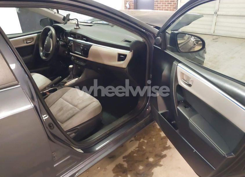 Photo 5 of 2016 Toyota Corolla LE (VIN 5YFBURHE5GP491604)