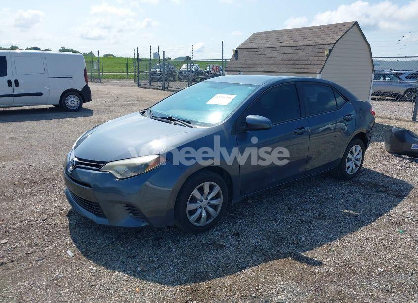 Photo 2 of 2016 Toyota Corolla LE (VIN 5YFBURHE5GP508644)