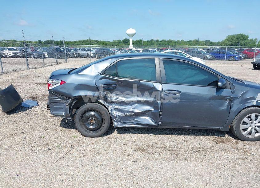 Photo 6 of 2016 Toyota Corolla LE (VIN 5YFBURHE5GP508644)