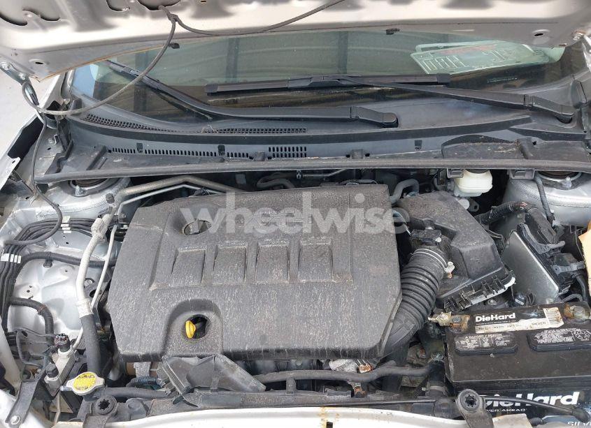 Photo 10 of 2016 Toyota Corolla LE (VIN 5YFBURHE5GP519417)