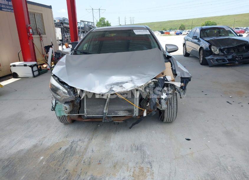 Photo 6 of 2016 Toyota Corolla LE (VIN 5YFBURHE5GP519417)