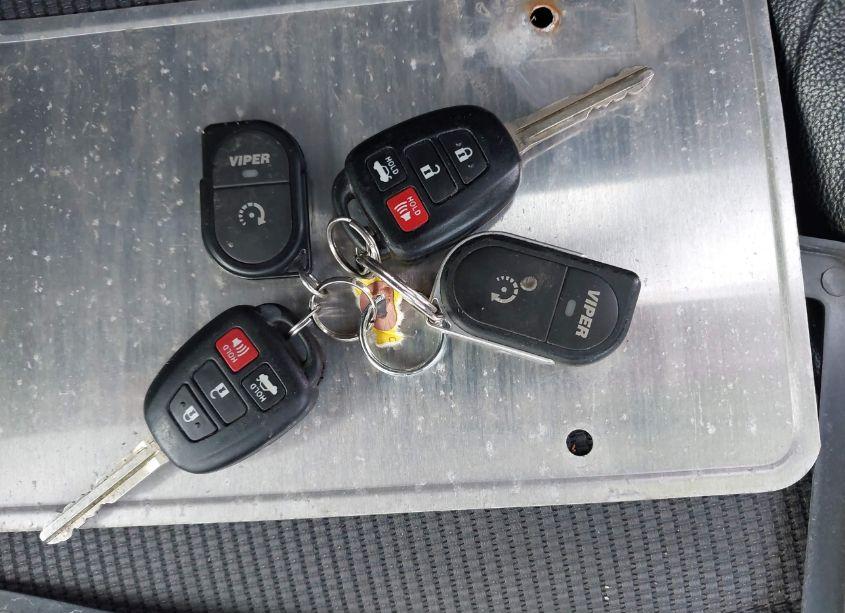 Photo 11 of 2016 Toyota Corolla S PLUS (VIN 5YFBURHE5GP520602)