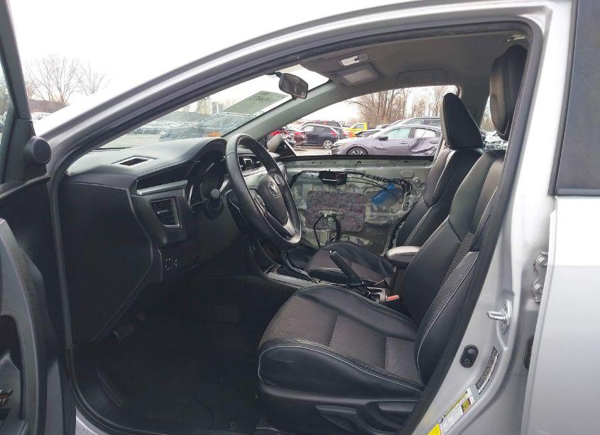 Photo 5 of 2016 Toyota Corolla S (VIN 5YFBURHE5GP547069)