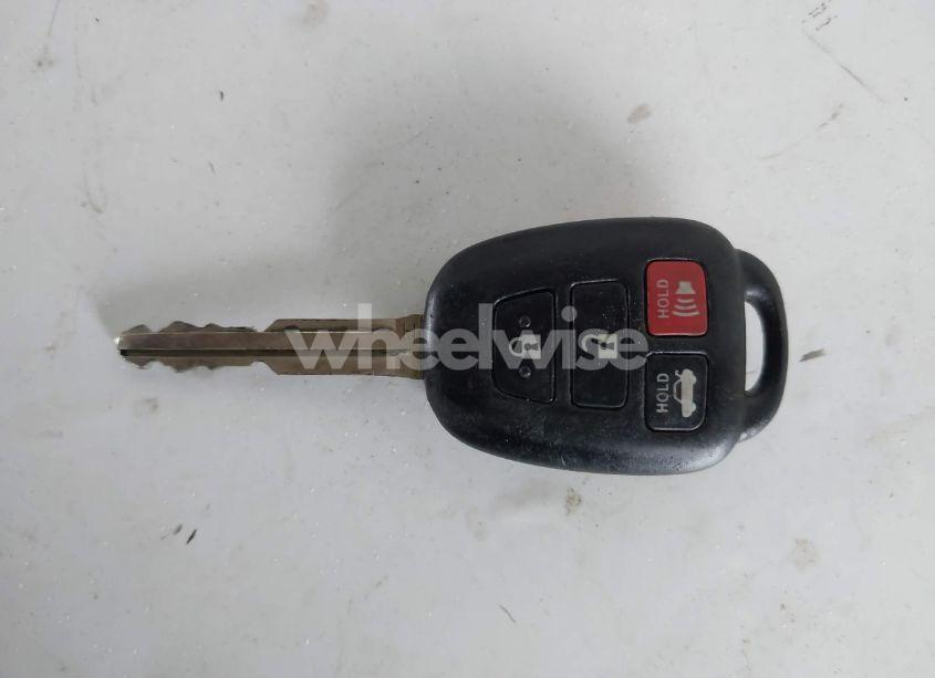 Photo 11 of 2016 Toyota Corolla LE PLUS (VIN 5YFBURHE5GP550537)