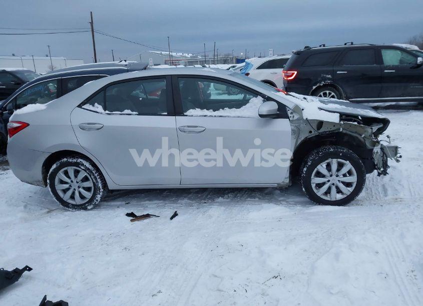 Photo 13 of 2016 Toyota Corolla LE (VIN 5YFBURHE5GP563224)