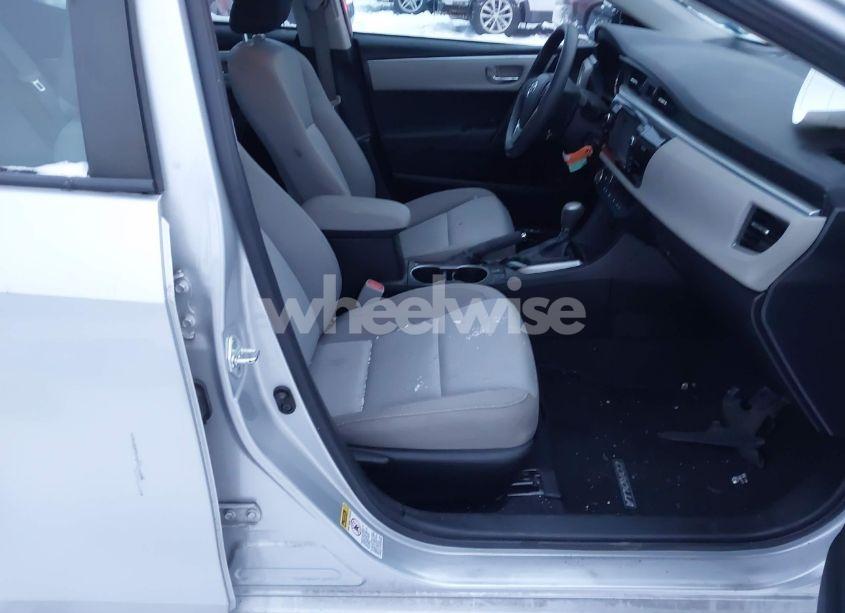 Photo 5 of 2016 Toyota Corolla LE (VIN 5YFBURHE5GP563224)