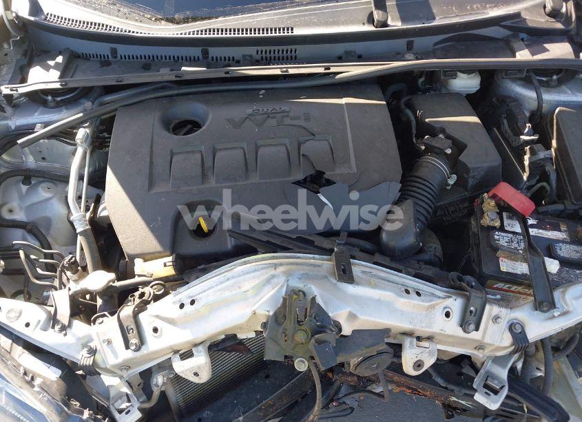 Photo 10 of 2017 Toyota Corolla LE (VIN 5YFBURHE5HP569817)