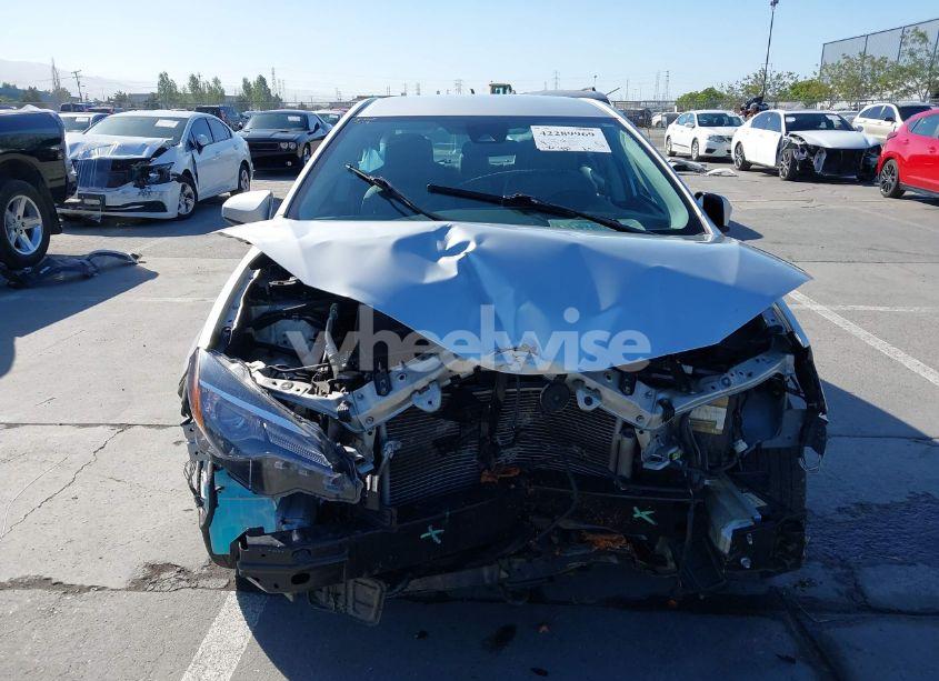 Photo 13 of 2017 Toyota Corolla LE (VIN 5YFBURHE5HP569817)