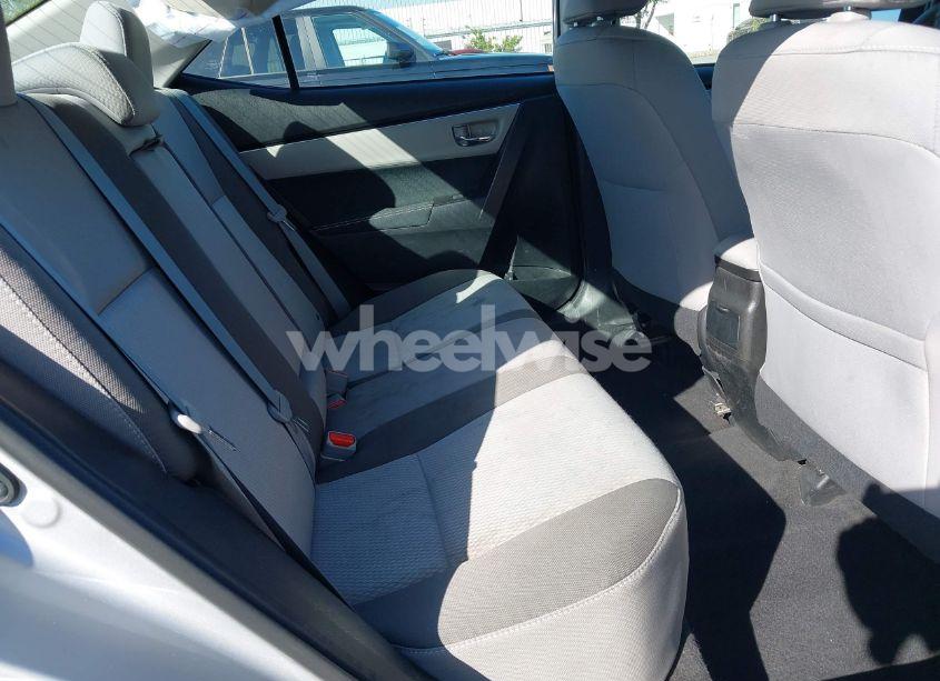 Photo 8 of 2017 Toyota Corolla LE (VIN 5YFBURHE5HP569817)