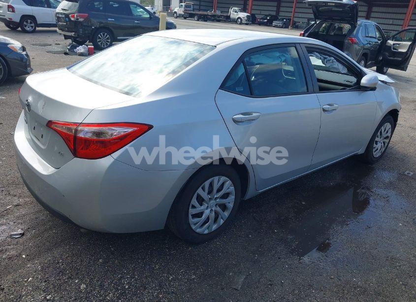 Photo 4 of 2017 Toyota Corolla LE (VIN 5YFBURHE5HP581112)