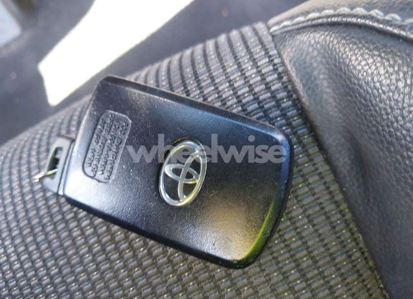 Photo 11 of 2017 Toyota Corolla SE SPECIAL EDITION (VIN 5YFBURHE5HP598234)