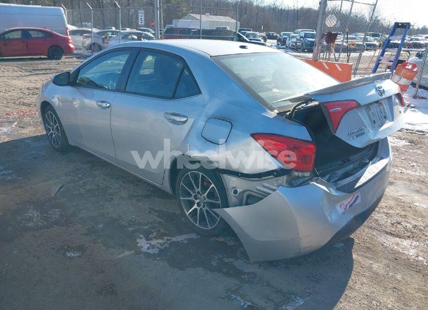 Photo 3 of 2017 Toyota Corolla SE SPECIAL EDITION (VIN 5YFBURHE5HP624458)