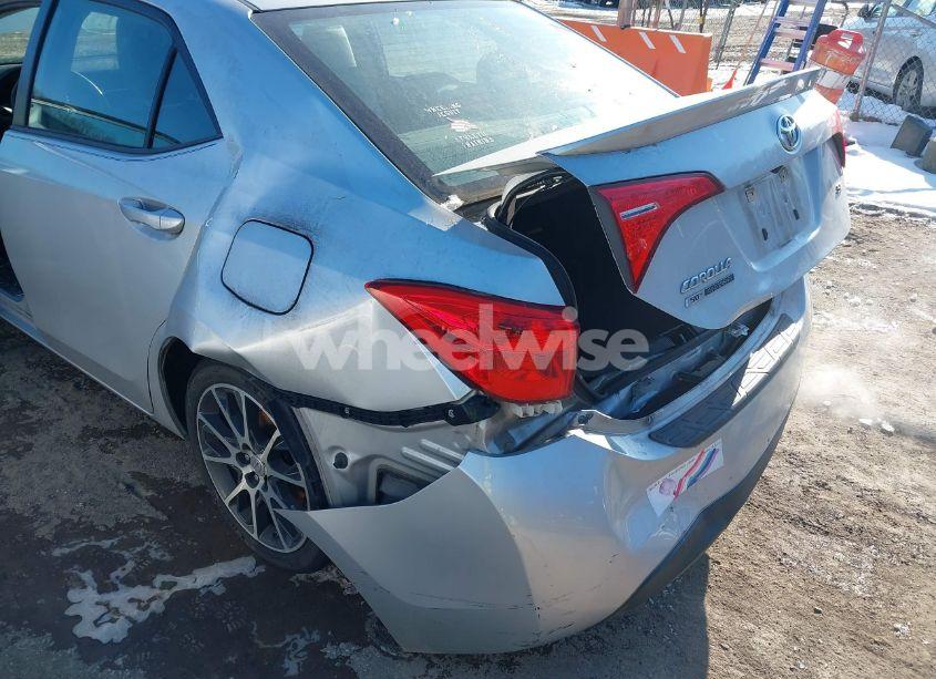 Photo 6 of 2017 Toyota Corolla SE SPECIAL EDITION (VIN 5YFBURHE5HP624458)