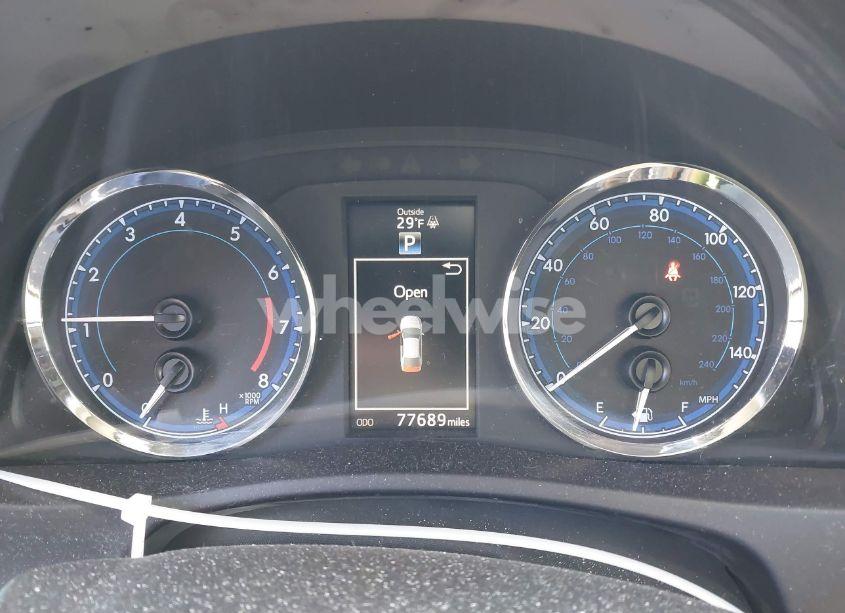 Photo 7 of 2017 Toyota Corolla SE SPECIAL EDITION (VIN 5YFBURHE5HP624458)