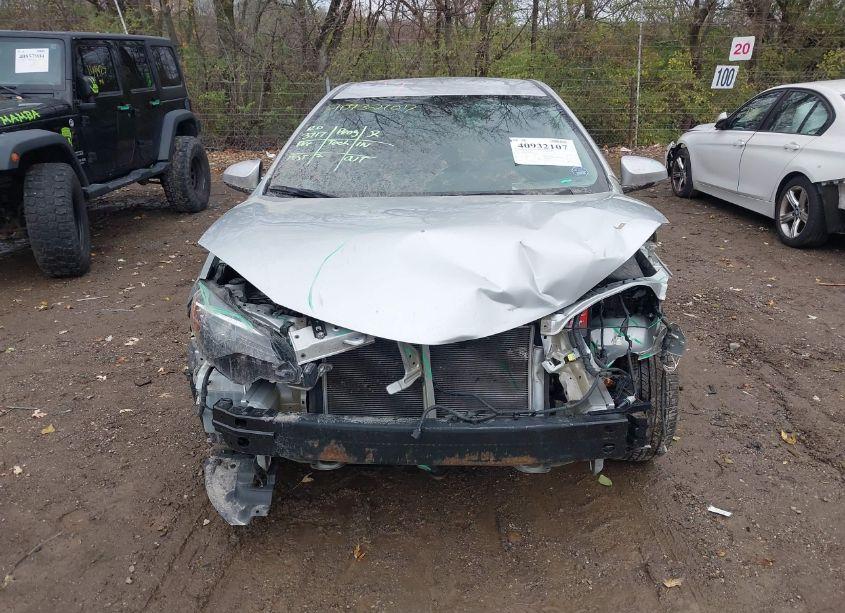 Photo 12 of 2017 Toyota Corolla L/LE/XLE/SE/XSE (VIN 5YFBURHE5HP629952)