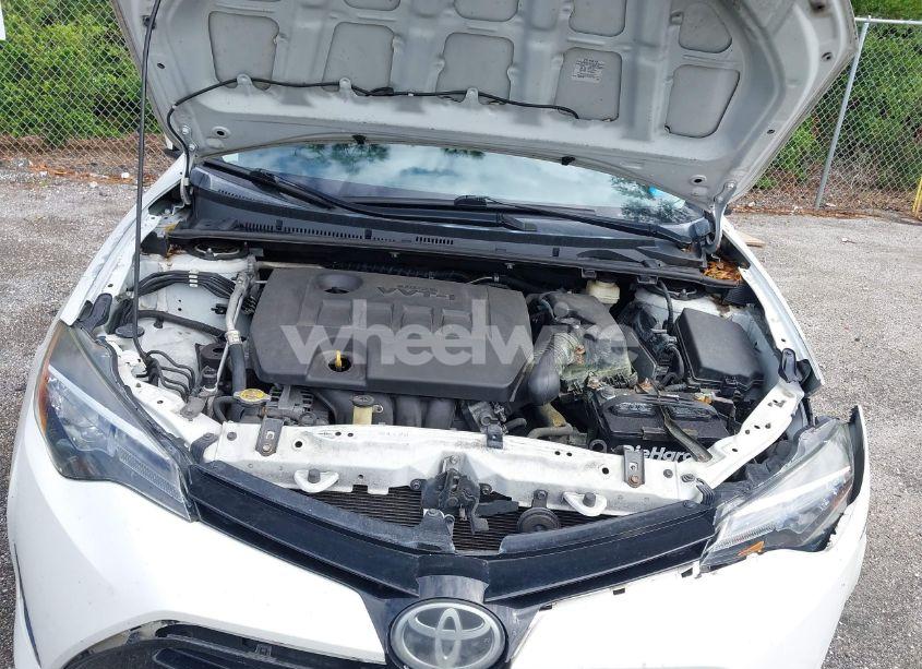 Photo 10 of 2017 Toyota Corolla LE (VIN 5YFBURHE5HP630213)