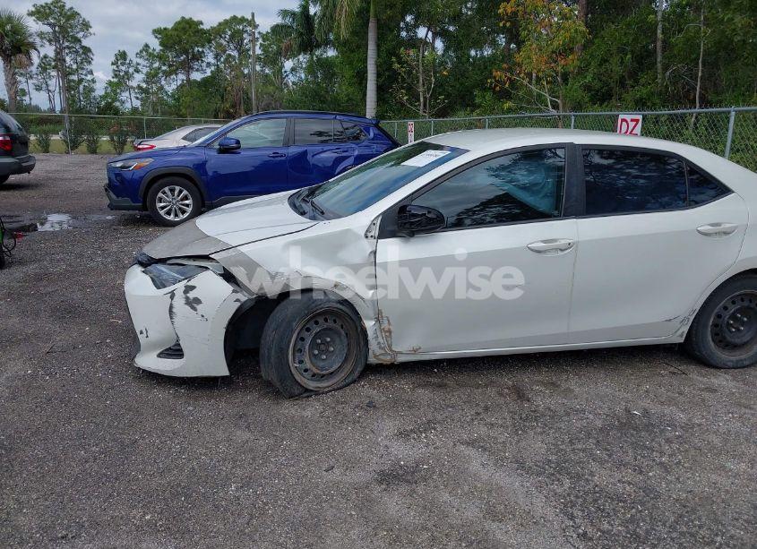 Photo 6 of 2017 Toyota Corolla LE (VIN 5YFBURHE5HP630213)