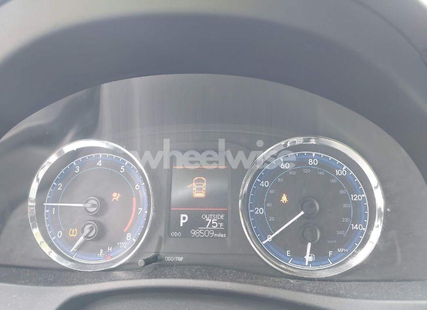 Photo 7 of 2017 Toyota Corolla LE (VIN 5YFBURHE5HP630213)