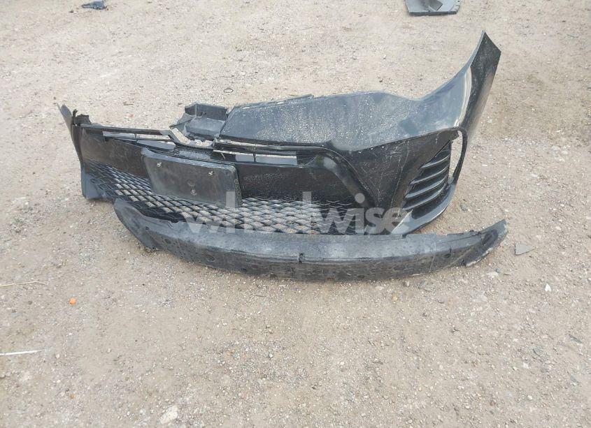 Photo 12 of 2017 Toyota Corolla SE (VIN 5YFBURHE5HP636920)