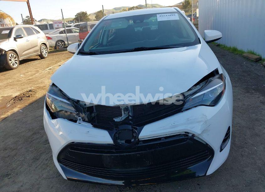 Photo 12 of 2017 Toyota Corolla LE (VIN 5YFBURHE5HP639431)