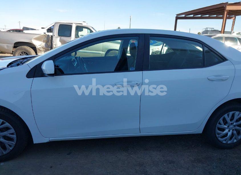 Photo 14 of 2017 Toyota Corolla LE (VIN 5YFBURHE5HP639431)