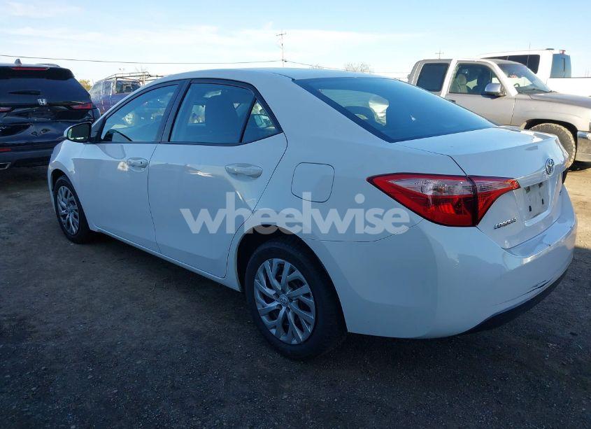 Photo 3 of 2017 Toyota Corolla LE (VIN 5YFBURHE5HP639431)