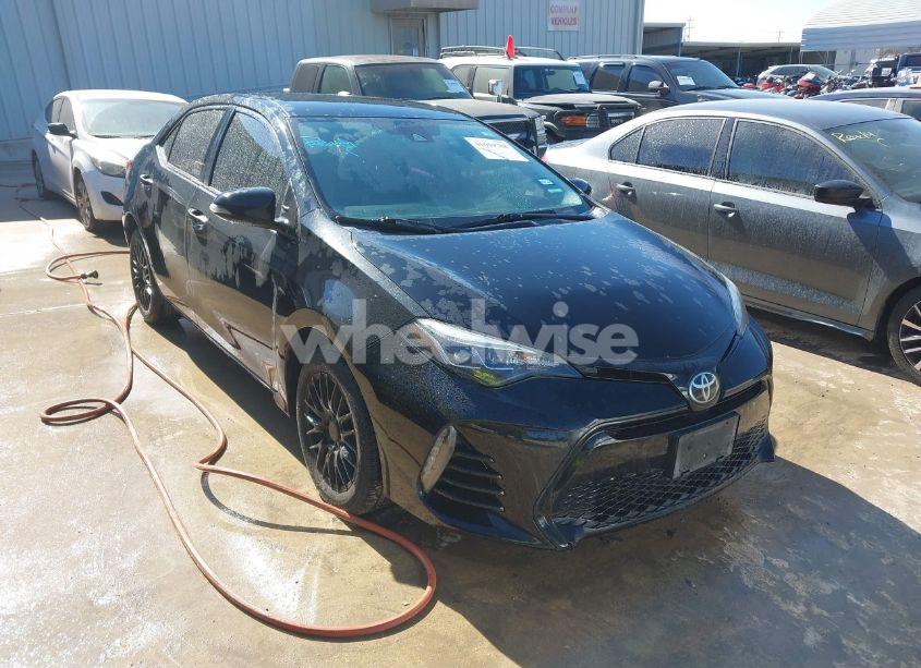 2017 Toyota Corolla SE (VIN 5YFBURHE5HP641681) main photo