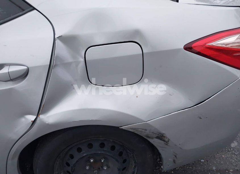 Photo 17 of 2017 Toyota Corolla LE (VIN 5YFBURHE5HP646119)