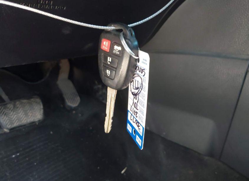 Photo 11 of 2017 Toyota Corolla L (VIN 5YFBURHE5HP668444)