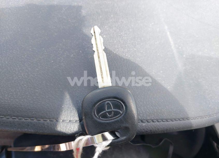 Photo 11 of 2017 Toyota Corolla L (VIN 5YFBURHE5HP673143)