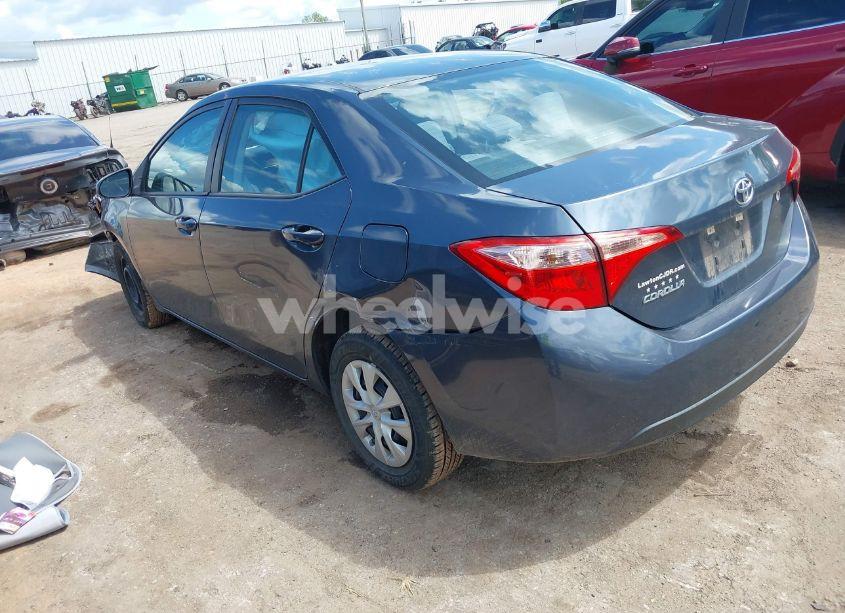 Photo 3 of 2017 Toyota Corolla L (VIN 5YFBURHE5HP673143)