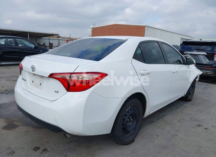 Photo 4 of 2017 Toyota Corolla LE (VIN 5YFBURHE5HP677807)