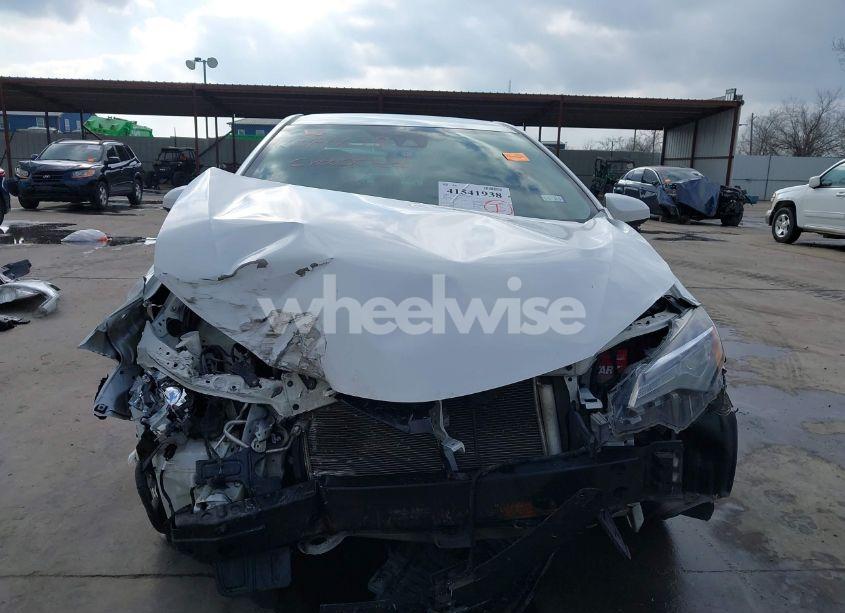 Photo 6 of 2017 Toyota Corolla LE (VIN 5YFBURHE5HP677807)